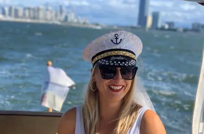 Gold Coast Self-Drive Electric Boat Rental: No License Required