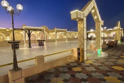 Desert Safari Sharjah: Dünenfahrt, Abendessen & Shows