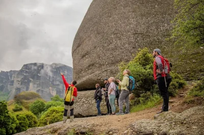 Start your meteora hike with a local guide, explore secret trails, visit ypapanti & grand meteora monasteries, and enjoy hotel pickup from kalambaka or kastraki.