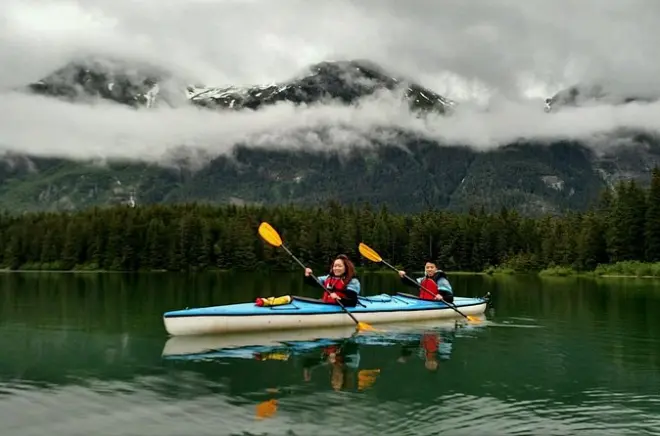 Kayaking Chilkoot Lake from Skagway: Bald Eagles & Brown Bear