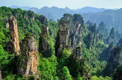 Visite privée pont de verre et montagnes Avatar à Zhangjiajie