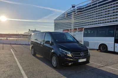 Traslado privado del puerto de Marsella al aeropuerto en minivan Mercedes