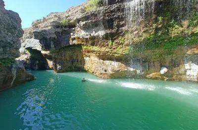 Wadi Alhoqain depuis Muscat : Nagez dans les bassins du canyon