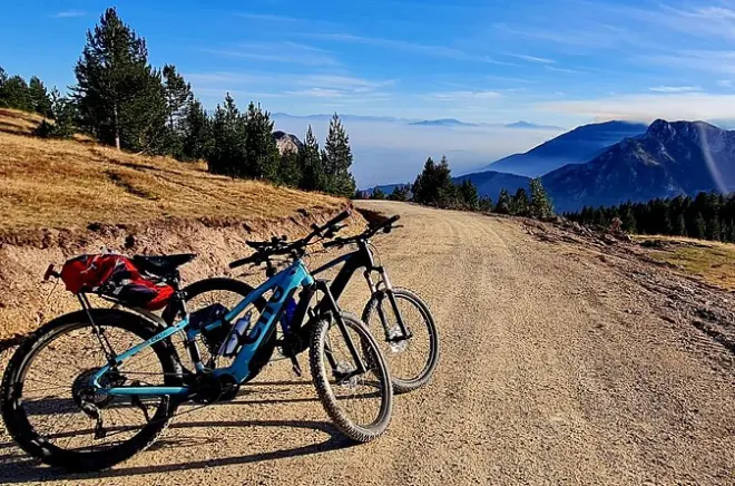 E-mtb a Peja: Canyon Rugova e grotta Bella Addormentata