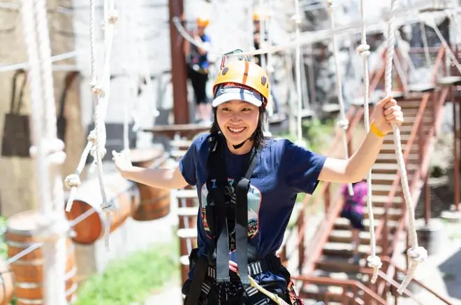 Ziplining in Rocklin: Sechs Aktivitäten im Quarry Park