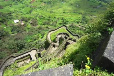 Tour a Lonavala desde Mumbai: Cuevas de Karla y Bhaja