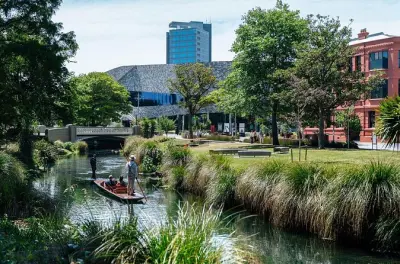 Christchurch Full Day Tour: Gondola, Gardens & Antarctic Centre