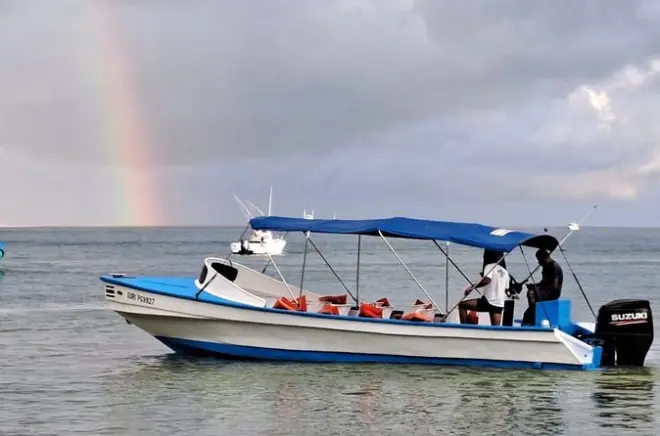 Barco a Corcovado Sirena desde Drake Bay: 1 hora 15 minutos