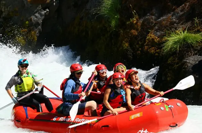 Trinity River Rafting: Class III Rapids & Cliff Jumping