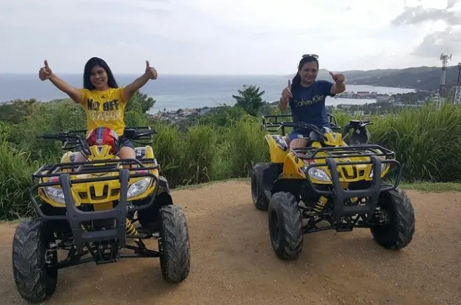 ATV en Roatán: Guía privado por senderos del bosque