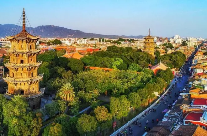 Quanzhou desde Xiamen: Guía privado y visita a templos históricos