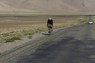 Pamir Highway 2 giorni: Castello di Hulbuk e valle Childukhtaron