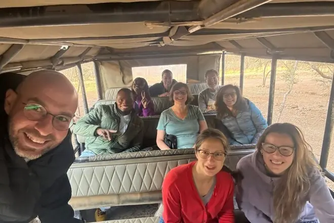 Gaborone Safari: Pirschfahrt, Löwenpark & Bootsfahrt