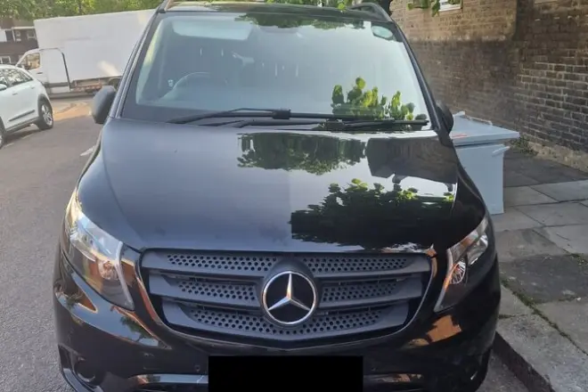 Taxi privado de Stansted a Londres con control de vuelo incluido