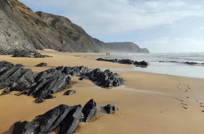 Vila do Bispo: Caminhada e piquenique nas falésias costeiras
