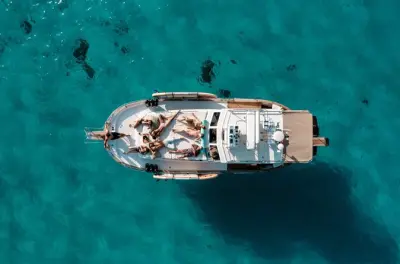 Snorkeling à Ibiza : Yacht privé avec SUP et criques