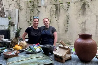 Clase de cocina mexicana en Tulum: Prepara salsas, tortillas y mole
