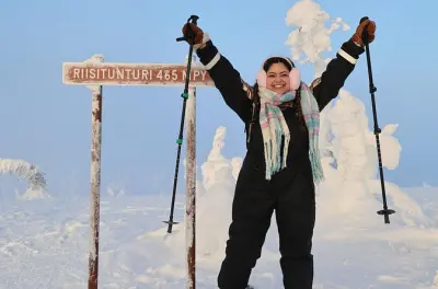 Riisitunturi Wintertour: Schneeschuhe & Würstchen am Lagerfeuer