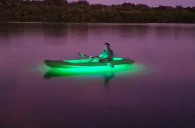 Indian River Lagoon Kajaktour bei Sonnenuntergang mit Leuchtkajaks