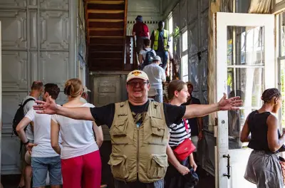 Maputo City Tour: Historical Sites & Central Market