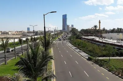 Jeddah bei Nacht: Corniche, Tahlia Street & Red Sea Mall
