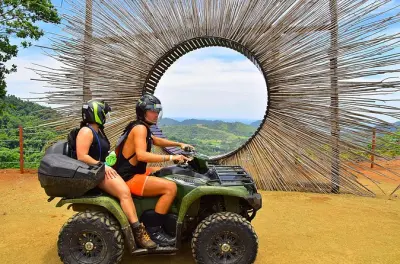 Passeio de quadriciclo em Jaco: Trilhas na selva, rios e cachoeiras