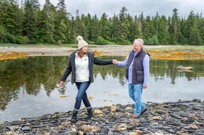 Réservez une séance photo privée à la fortuna. recevez 5 images numériques de votre aventure—forêt tropicale, cascades ou champs de tournesols. accessible en fauteuil roulant.