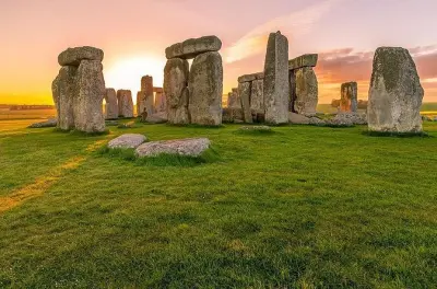 Southampton to London via Stonehenge & Windsor: Private Transfer