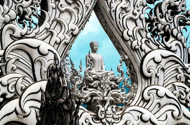 Chiang Rai Tempel-Tour ab Chiang Mai: Weißer, Blauer & Roter Tempel