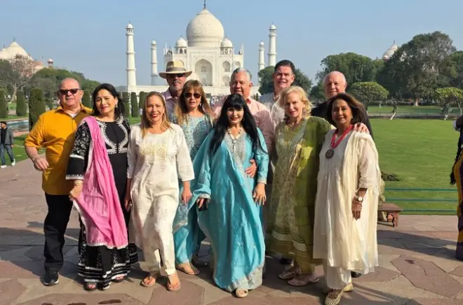 Taj Mahal skip-the-line ad Agra con guida: Visita al Forte di Agra
