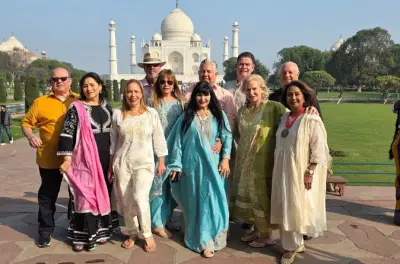 Taj Mahal skip-the-line ad Agra con guida: Visita al Forte di Agra