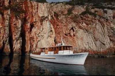 Start your hvar boat tour with a swim by the red rocks, then drift to the pakleni islands for two peaceful bays. includes snacks, wifi, and restroom onboard.
