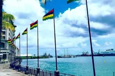 North Mauritius tour with lunch: Port Louis markets and gardens