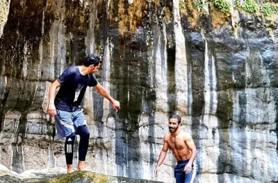 Wadi Tiwi da Muscat: Escursione con nuoto e Bimmah Sinkhole
