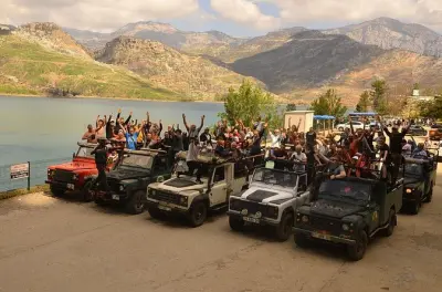 Side Jeep Safari mit Bootsfahrt auf Grünem See und Manavgat-Fall