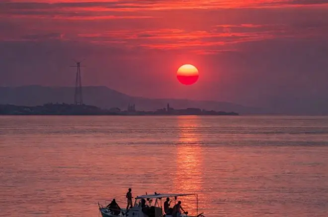 Sunset Tour on Scilla and Costa Viola: Prosecco at Sea