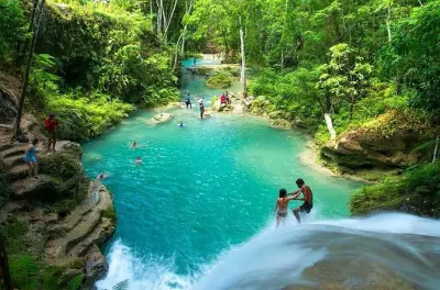 Blue Hole Ocho Rios: Tarzan-Schaukel und Wasserfallwanderung