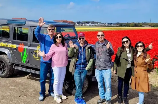 Tulpenfelder-Tour bei Keukenhof: Landrover mit lokalem Guide