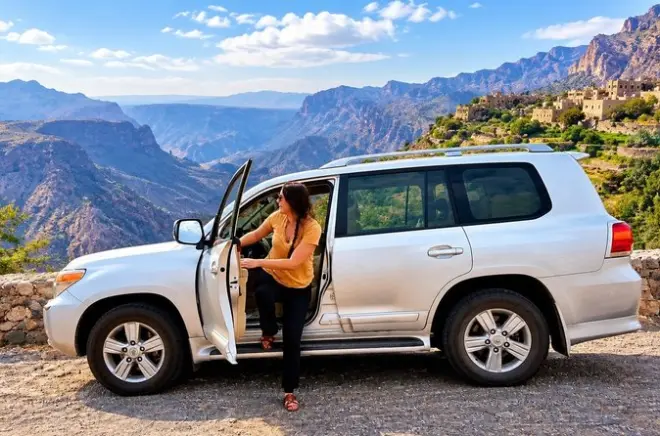 Transfert privé en 4x4 de Muscat à Jebel Akhdar avec prise hôtel