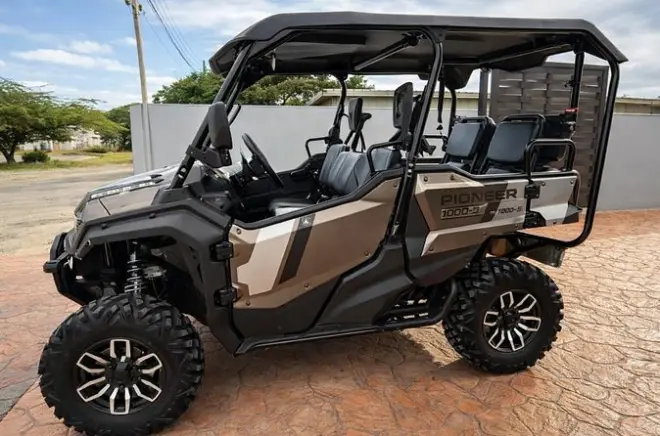 ATV Riding in Aruba: 5-Seat UTV Rental, Your Route