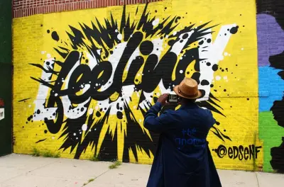 Brooklyn Street Art Tour: DUMBO Murals, Bridges & Manhattan Views