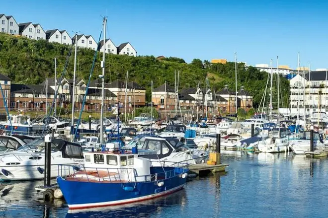 Penarth Spaziergang: Cardiff Bay Barrage und Küstenblick