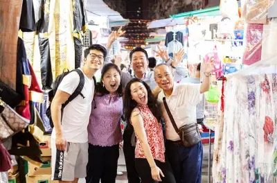 Hong Kong la nuit avec guide local privé et personnalisé