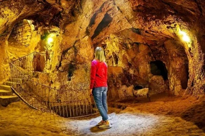 Feel ancient tunnels under your feet, wander ihlara valley’s river walk, and share lunch by the water on this full-day cappadocia green tour—hotel pickup included.