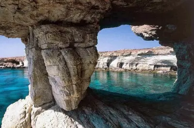 Ayia Napa & Protaras: Kap Greco Meeresgrotten und Love Bridge
