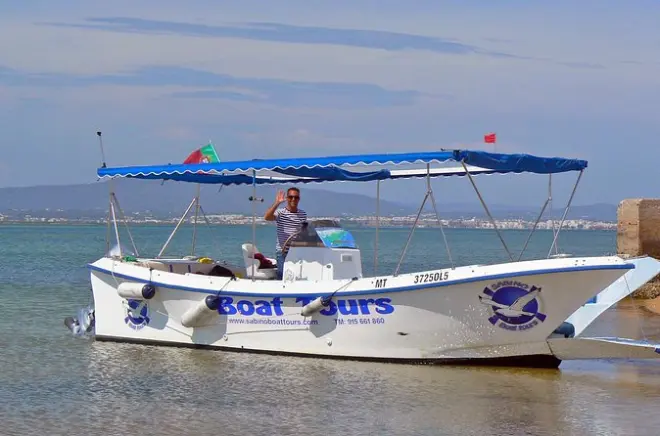 Ria Formosa: Quattro isole e villaggio di pescatori in barca