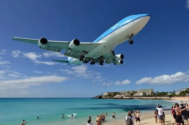 Fábrica de Rum em St. Maarten e tour por Marigot