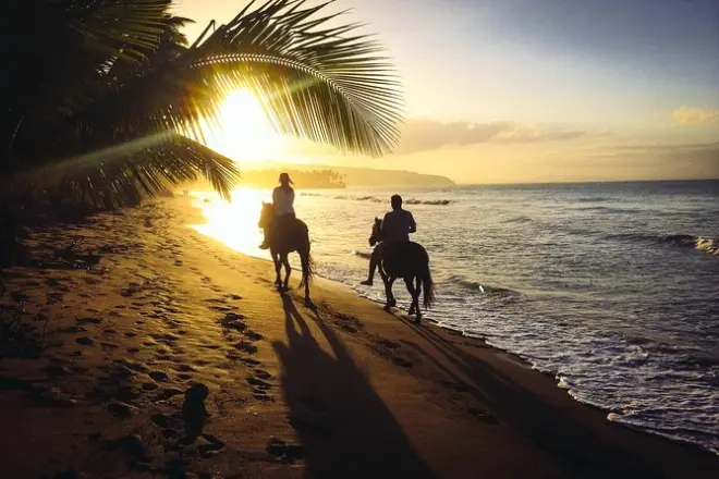 Pferdereiten am Macao Beach bei Sonnenauf- oder -untergang