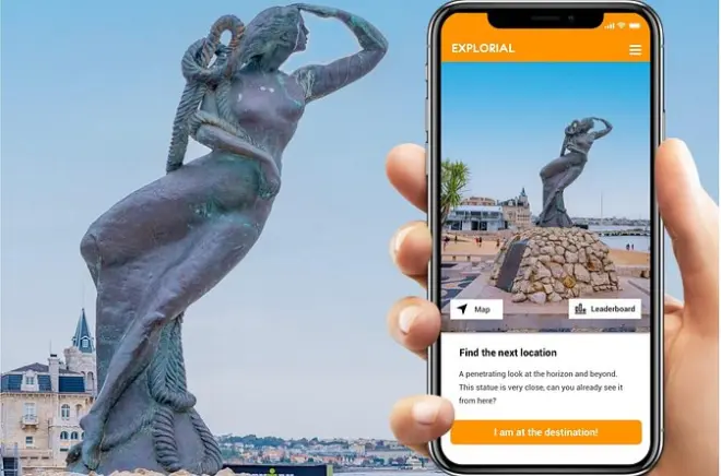 Cascais Self-Guided Walking Tour with Riddle Game