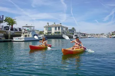 Kajakfahren in Huntington Harbour: 90-minütige geführte Tour